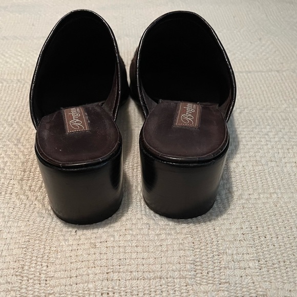 Brighton Fiona Embroidered Clogs - Picture 6 of 6